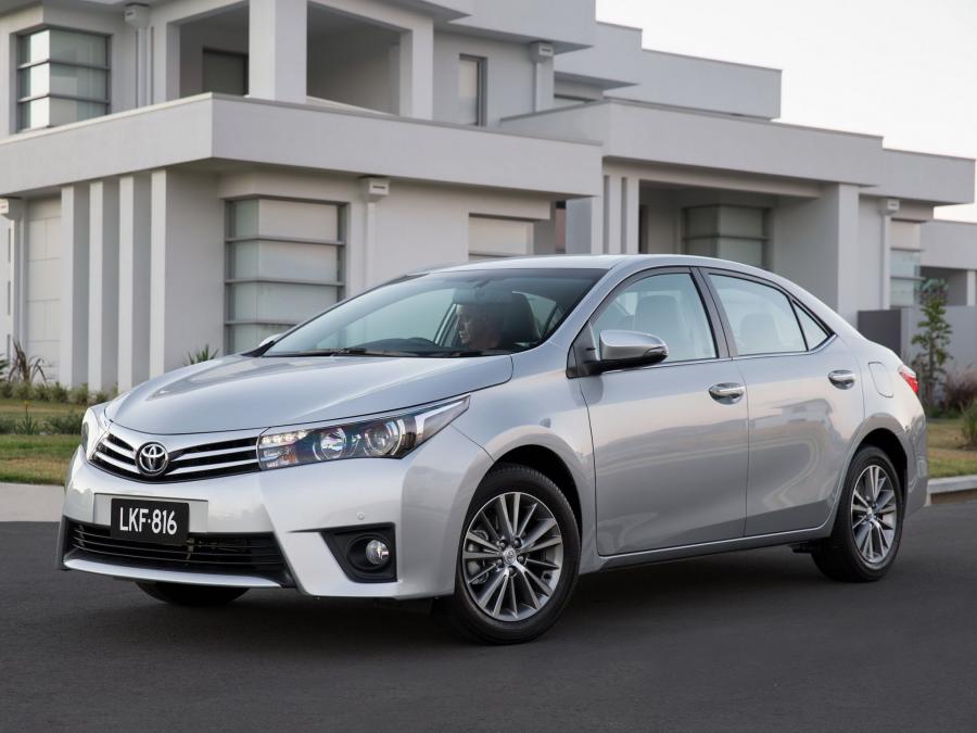  Toyota Corolla Sedan ZR 2014 года  (фото 2 из 13)